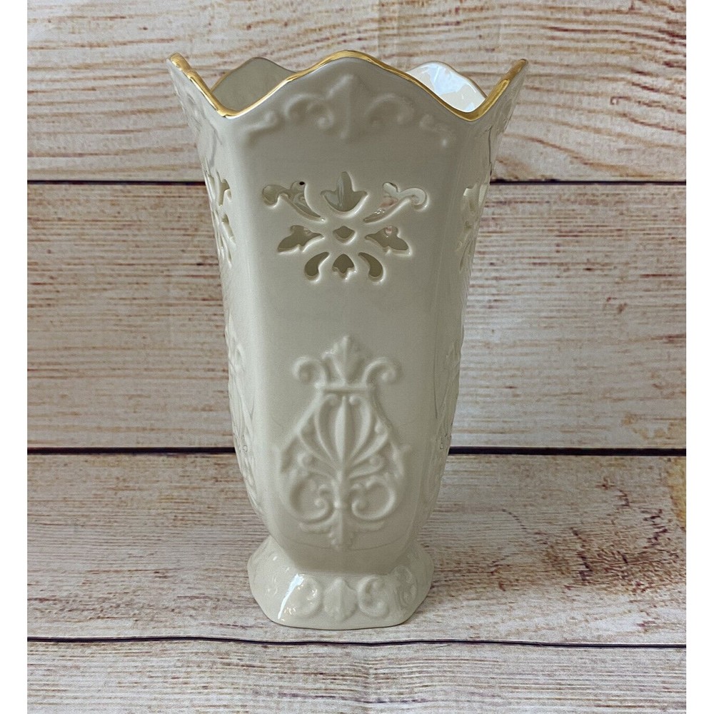 Vintage Lenox Ivory Cut-out‎ Design 7” Vase With 24kt Gold Trim Collectible USA